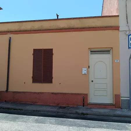 Hotel Via Tavolara, 29 Olbia